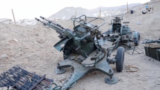 Vũ khí IS thu được trên chiến trường Palmyra của quân đội Syria