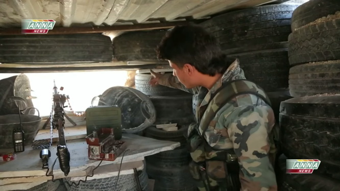 Một điểm hỏa lực của quân đội Syria trên chiến trường phía Tây Nam Aleppo