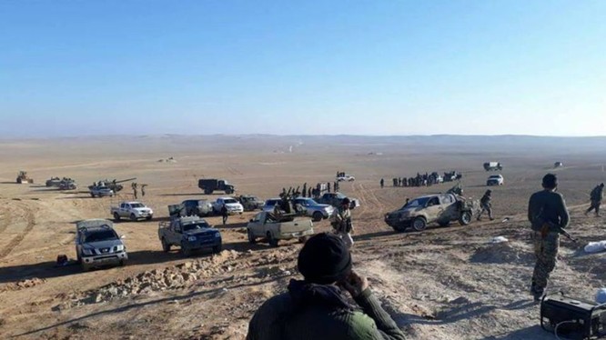 Binh sĩ quân đội Syria tập trung trên chiến trường Palmyra