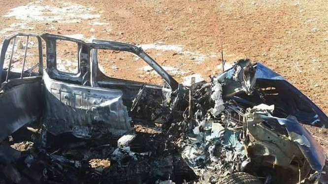 Chiếc xe chở hai thủ lĩnh phiến quân bị thiêu rụi ở Idlib