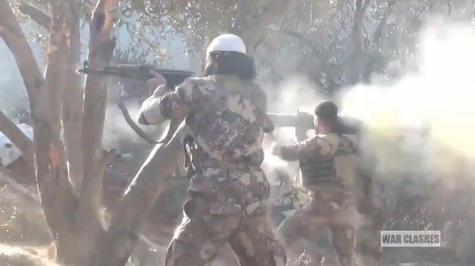 Những tay súng khủng bố tấn công vào Deir ezZor