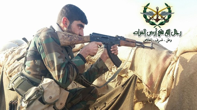 Binh sĩ quân đội Syria trên chiến trường Deir ezZor