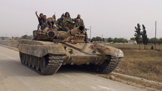 Xe tăng quân đội Syria trên chiến trường Aleppo (ảnh minh họa)