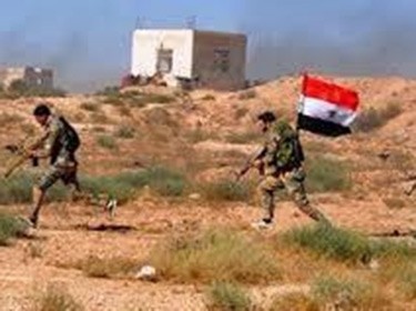 Binh sĩ quân đội Syria tấn công trên chiến trường Aleppo