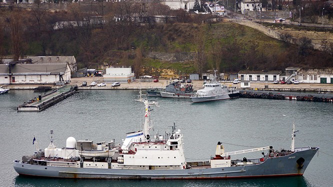 Tàu trinh sát điện tử hạng nhẹ Liman thuộc hạm đội Biển Đen