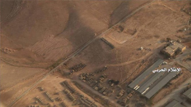 Một cụm binh lực khoảng 400 phương tiện quân sự tập trung trên khu vực biên giới Jordan - Syria