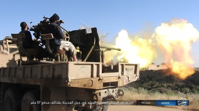 Quân đội Syria đánh trả IS trên chiến trường Deir Ezzor