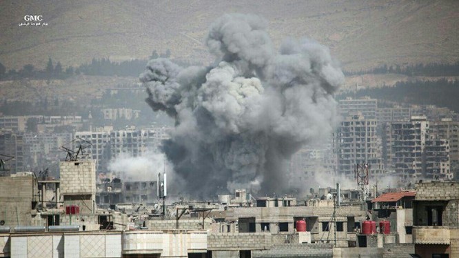 Không quân Syria không kích dữ dội khu vực Jobar, ngoại ô Damascus