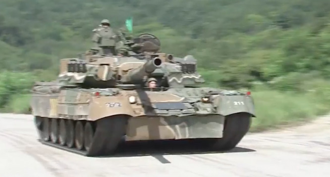 Xe tăng T-80U quân đội Hàn Quốc