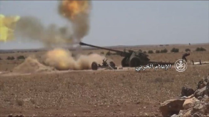 Pháo binh quân đội Syria tập kích dữ dội chiến tuyến của IS trên vùng nông thôn tỉnh Hama
