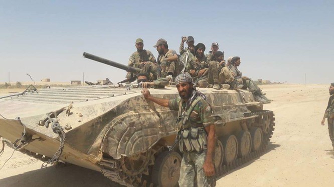 Binh sĩ lực lượng Tiger trên chiến trường Deir Ezzor - ảnh minh họa Masdar News
