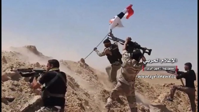 Binh sĩ quân đội Syria chiến đấu trên chiến trường Deir Ezzor - ảnh minh họa Masdar News