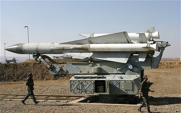 Giàn phóng tên lửa S-200 của lực lượng phòng không Syria - ảnh minh họa Masdar News