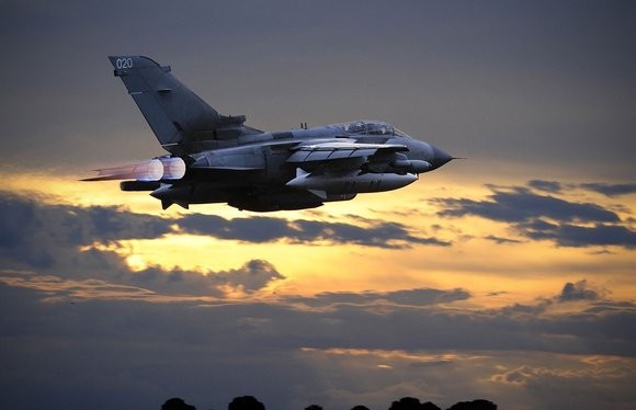 Máy bay tiêm kích Tornado thuộc lực lượng không quân Hoàng gia Anh trên chiến trường Syria