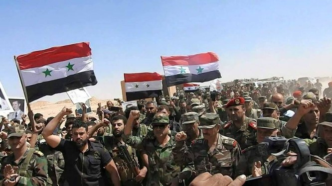 Binh sĩ quân đội Syria hân hoan mừng chiến thắng Deir Ezzor - ảnh minh họa Masdar News