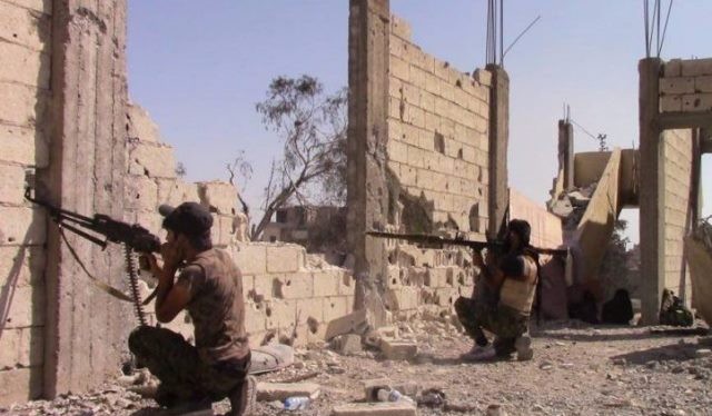 Lực lượng SDF tấn công trên chiến trường trung tâm thành phố Raqqa
