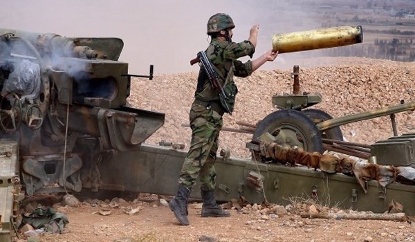 Pháo binh quân đội Syria chiến đấu trên chiến trường - ảnh minh họa Muraselon