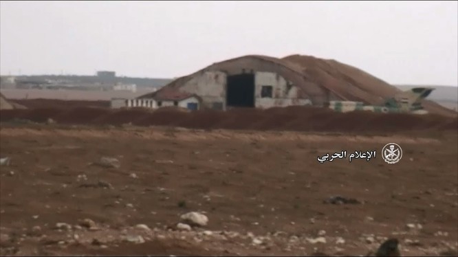 Căn cứ sân bay quân sự Abu Al-Duhur hoàn toàn giải phóng - ảnh minh họa video truyền thông quân đội Syria