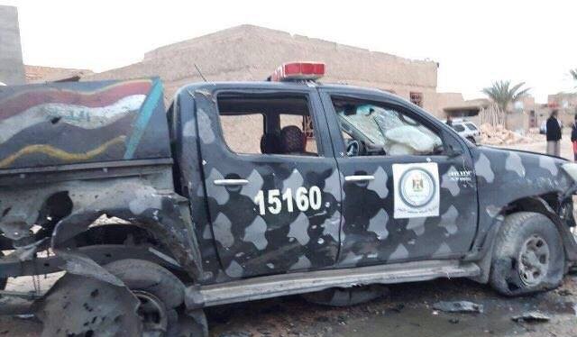 Xe an ninh chống khủng bố Iraq bị bắn cháy - ảnh quân đội Iraq