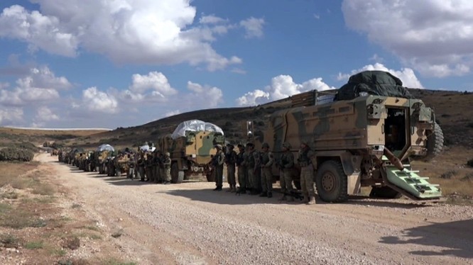 Đoàn xe quân đội Thổ Nhĩ Kỳ tiến vào Aleppo - ảnh minh họa Masdar News