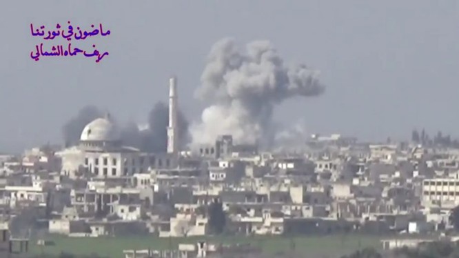 Không quân Nga không kích dữ dội thị trấn Kafr Zita trên vùng nông thôn miền Bắc Hama - ảnh minh họa video