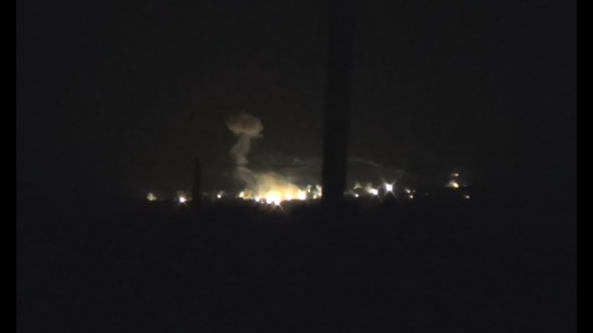 Không quân Nga không kích HTS trên chiến trường Idlib đêm ngày 27.03.2018