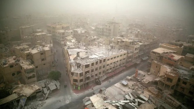 Một góc khu phố Douma sau khi giải phóng - ảnh South Fromt