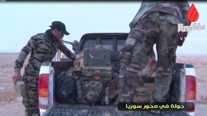 Biinh sĩ lực lượng PMU chủan bị tân công vượt biên giới Syria - Iraq. Ảnh minh họa Masdar News