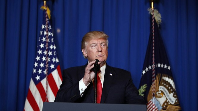 Tổng thống Mỹ Donakd Trump tuyên bố sẵn sang tấn công chống chính quyền Syria