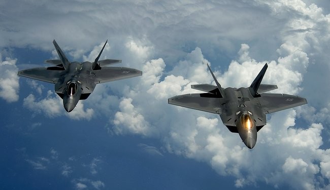 Mỹ sẽ sử dụng máy bay tàng hình F-22 tấn công Syria - ảnh minh hoai Defence Blog