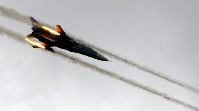Máy bay chiến đấu Nga không kích trên chiên trường Damascú