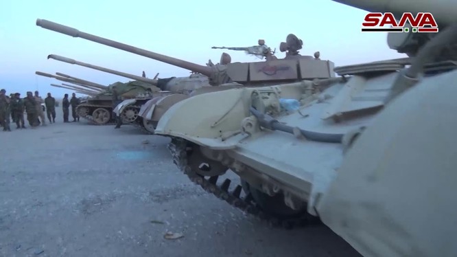 Một số lượng lớn xe tăng cũng được quân đội Syria thu chiến lợi phẩm ở Qalamoun