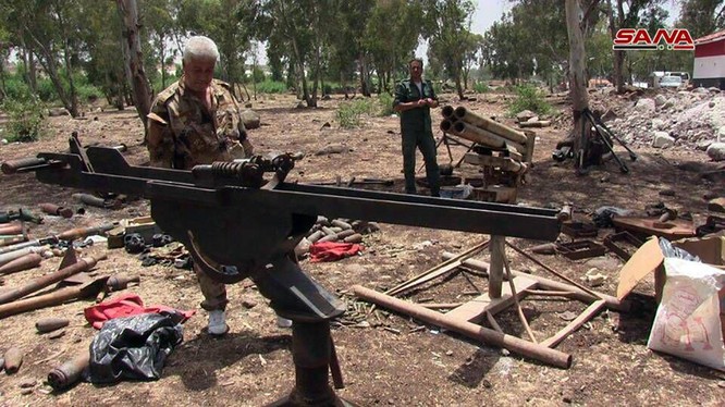 Kho vũ khí của lực lượng Hồi giáo cực đoan phát hiện được ở phía bắc tỉnh Homs. Ảnh SANA