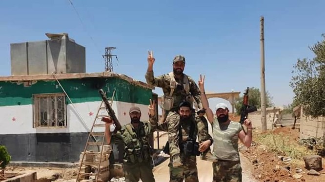 Quân đội Syria trên chiến trường thành phố Daraa