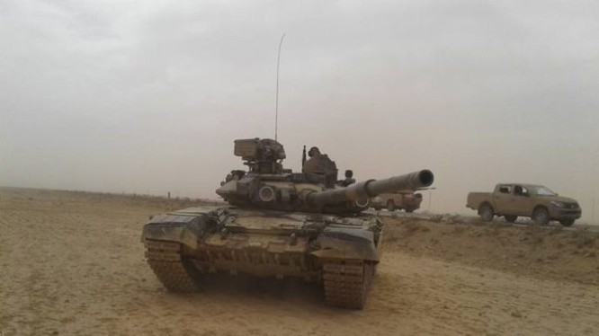 Xe tăng T-90 quân đội Syria trên chiến trường. Ảnh minh họa Masdar News