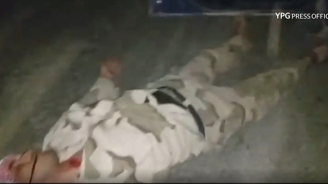 Lực lượng dân quân người Kurd ám sát chiến binh FSA. Ảnh minh họa video Masdar News