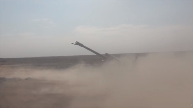 Quân đội Syria pháo kích tiêu hao sinh lực IS trên chiến trường hẻm núi lửa Al-Safa, Sweida. Ảnh minh họa: Sputnik.
