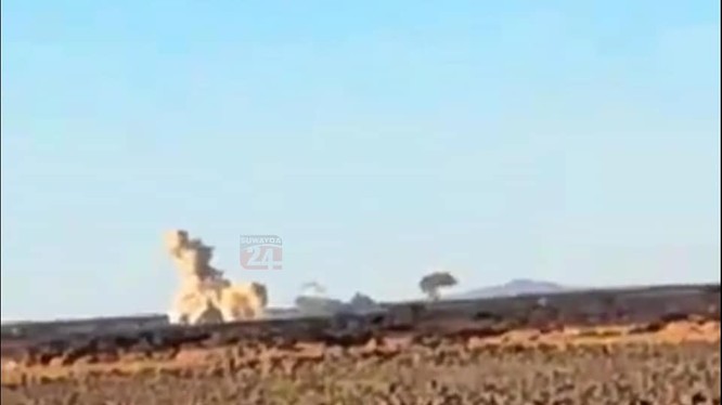 Tên lửa mặt đất Golan-1000 của sư đoàn cơ giới số 4 đánh phá chiến tuyến IS ở Al-Safa. Ảnh: Blog Suweida 24.