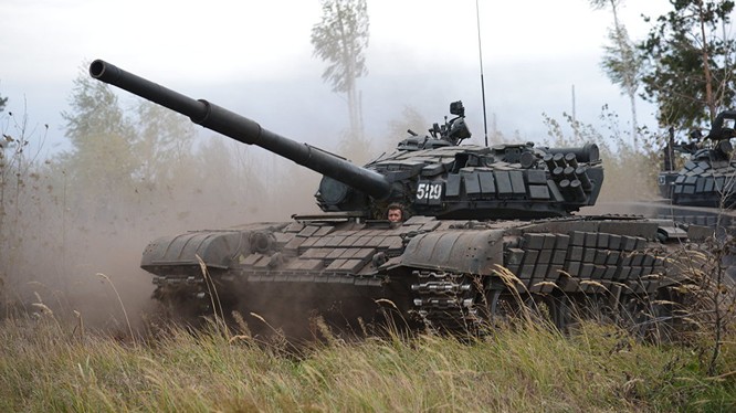 Xe tăng T-73B3, nguyên mẫu mà Bộ quốc phòng Nga muốn robot hóa. Ảnh minh họa RIA.Novosti