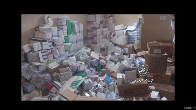 Vũ khí, trang bị y tế của Israel bị thu giữ ở Daraa.