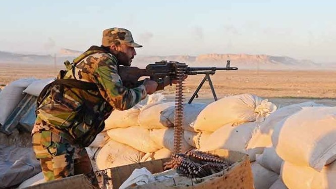 Binh sĩ Syria trên chiến trường Hama, idlib. Ảnh minh họa: Masdar News.