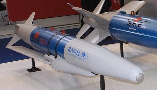 Bom có điều khiển Spice 1000 và 2000 Israel. Ảnh minh họa: Defence Pakistan.