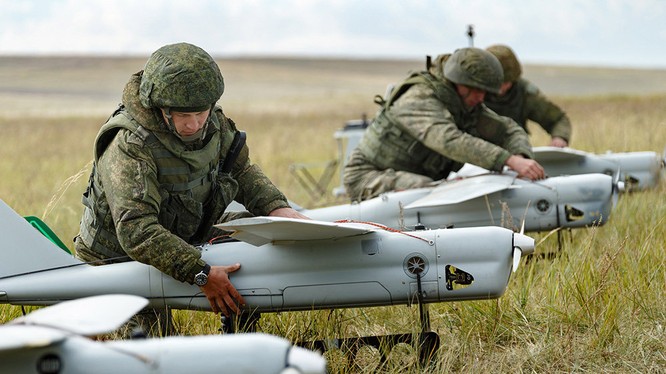 Quân đội Nga thử nghiệm máy bay không người lái loại nhỏ "Carnivora". Ảnh: TASS.