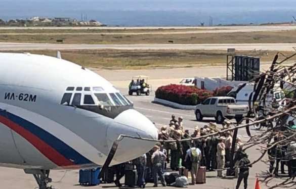 Lực lượng quân sự Nga đến Venezuela. Ảnh: Rusvesna.