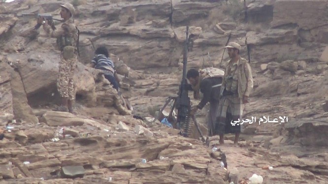 Các chiến binh Houthi trên chiến trưởng biên giới Ả rập Xê út - Yemen. Ảnh minh họa: Muraselon.
