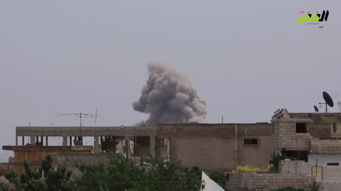 Không quân Syria không kích căn cứ sân bay Taftanaz phía đông Idlib