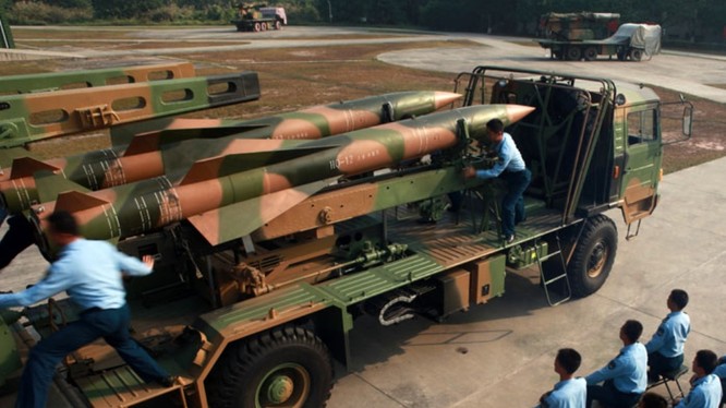 Tên lửa HQ-12 của quân đội Trung Quốc (PLA).
