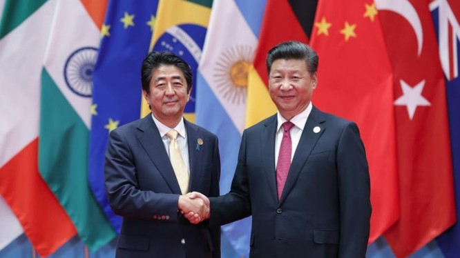 Ngày 5/9/2016, Thủ tướng Nhật Bản Shinzo Abe hội đàm với Chủ tịch Trung Quốc Tập Cận Bình sau Lễ bế mạc Hội nghị Thượng đỉnh G20