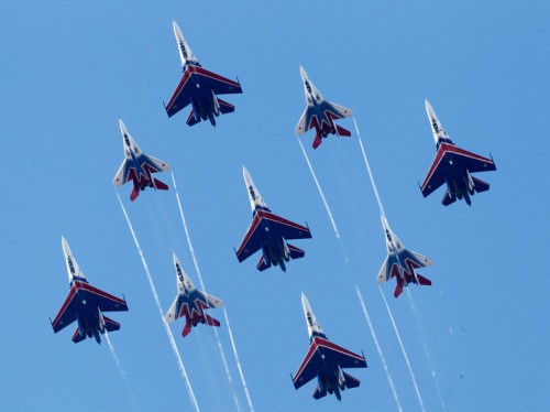 Đội bay nhào lộn Nga tại Triển lãm hàng không Moscow năm 2013 Nga (ảnh tư liệu)