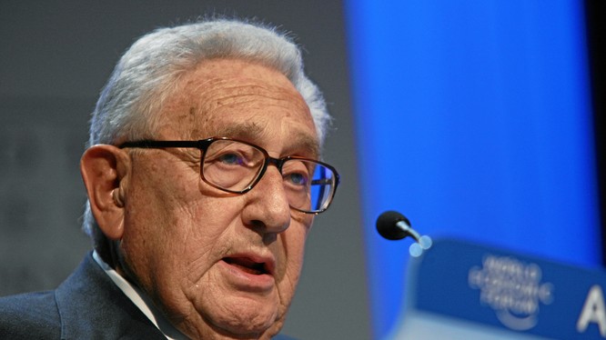 Ông Henry Kissinger.